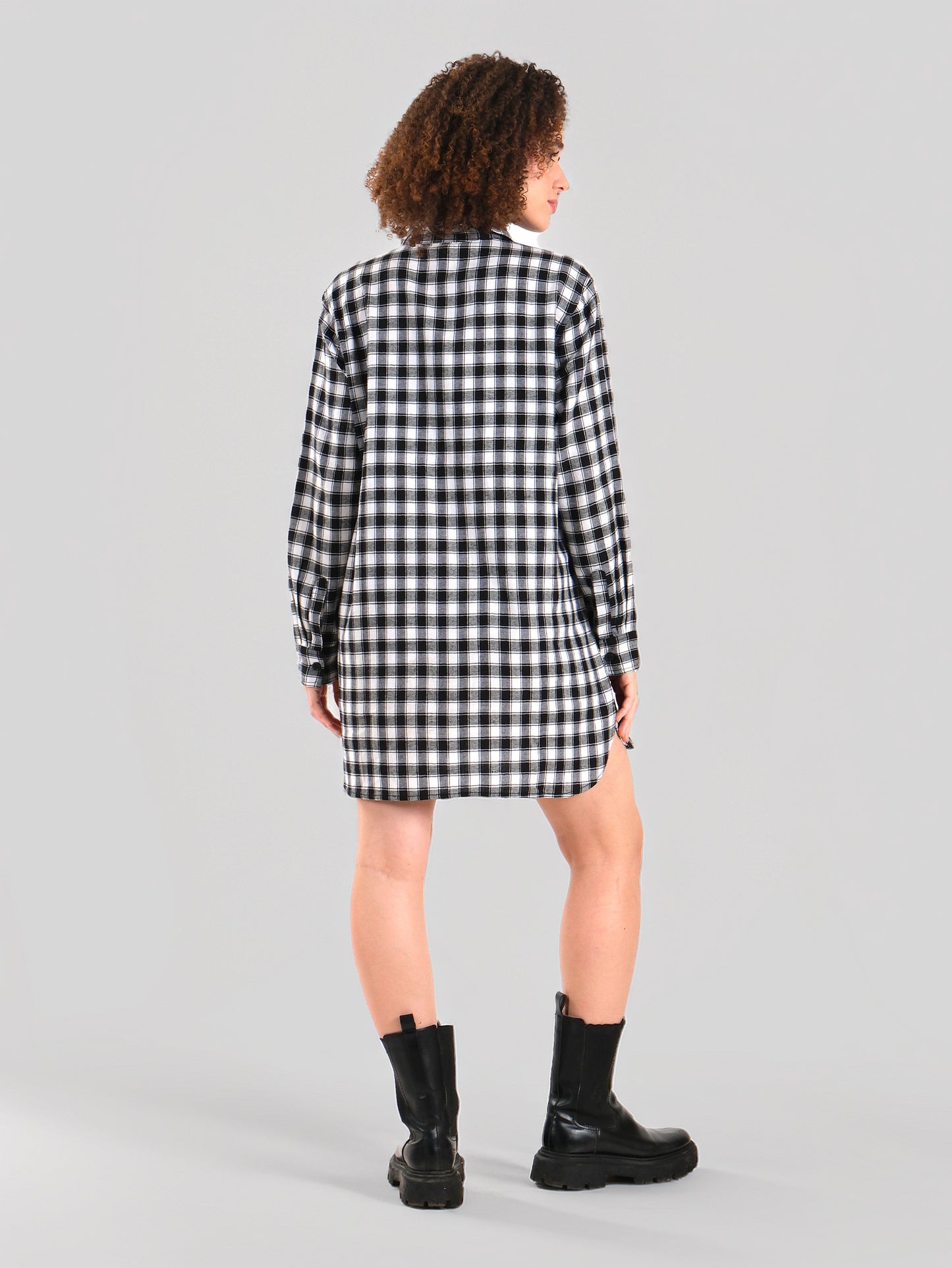 LONG SHIRT BLACK & WHITE