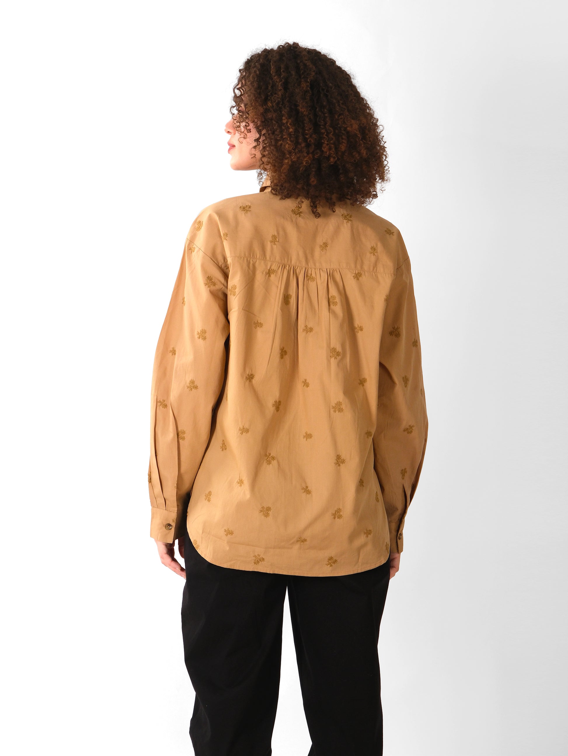 REGULAR FIT EMBROIDERED SHIRT