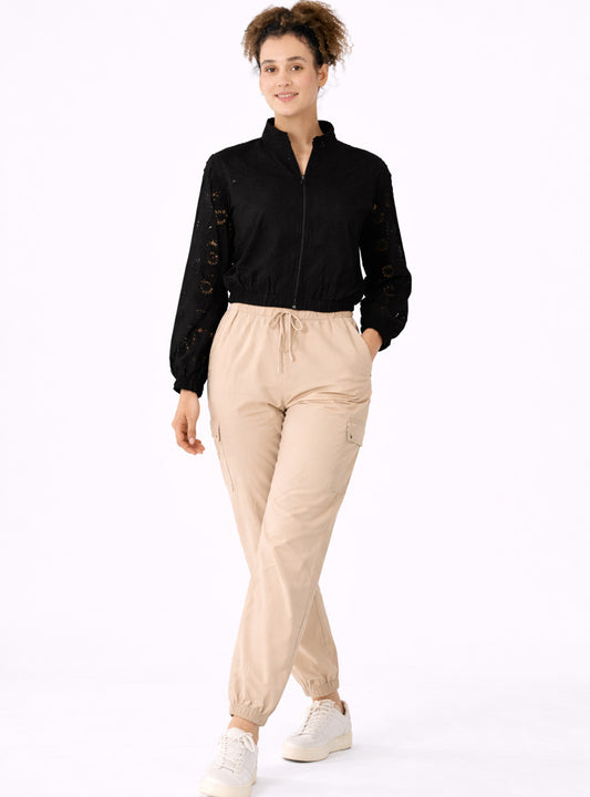 Chaqueta bomber negra Schiffli