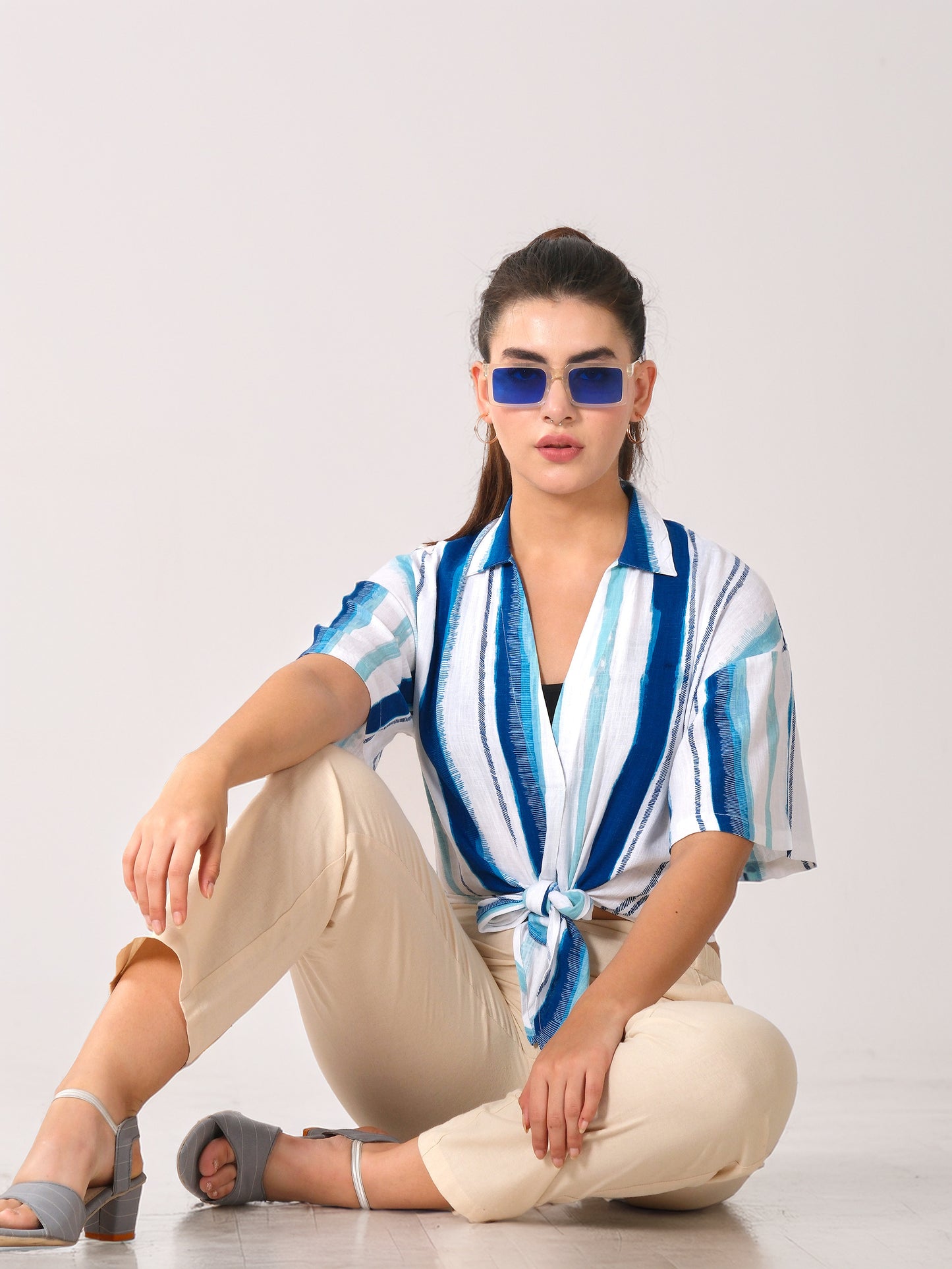 CROPPED TOP