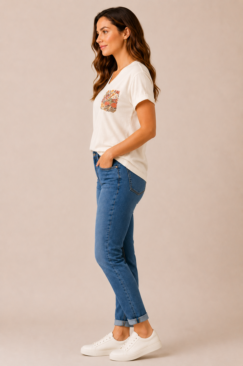 Women White Floral Printed Pure Cotton Relaxed Fit V-Neck T-shirt