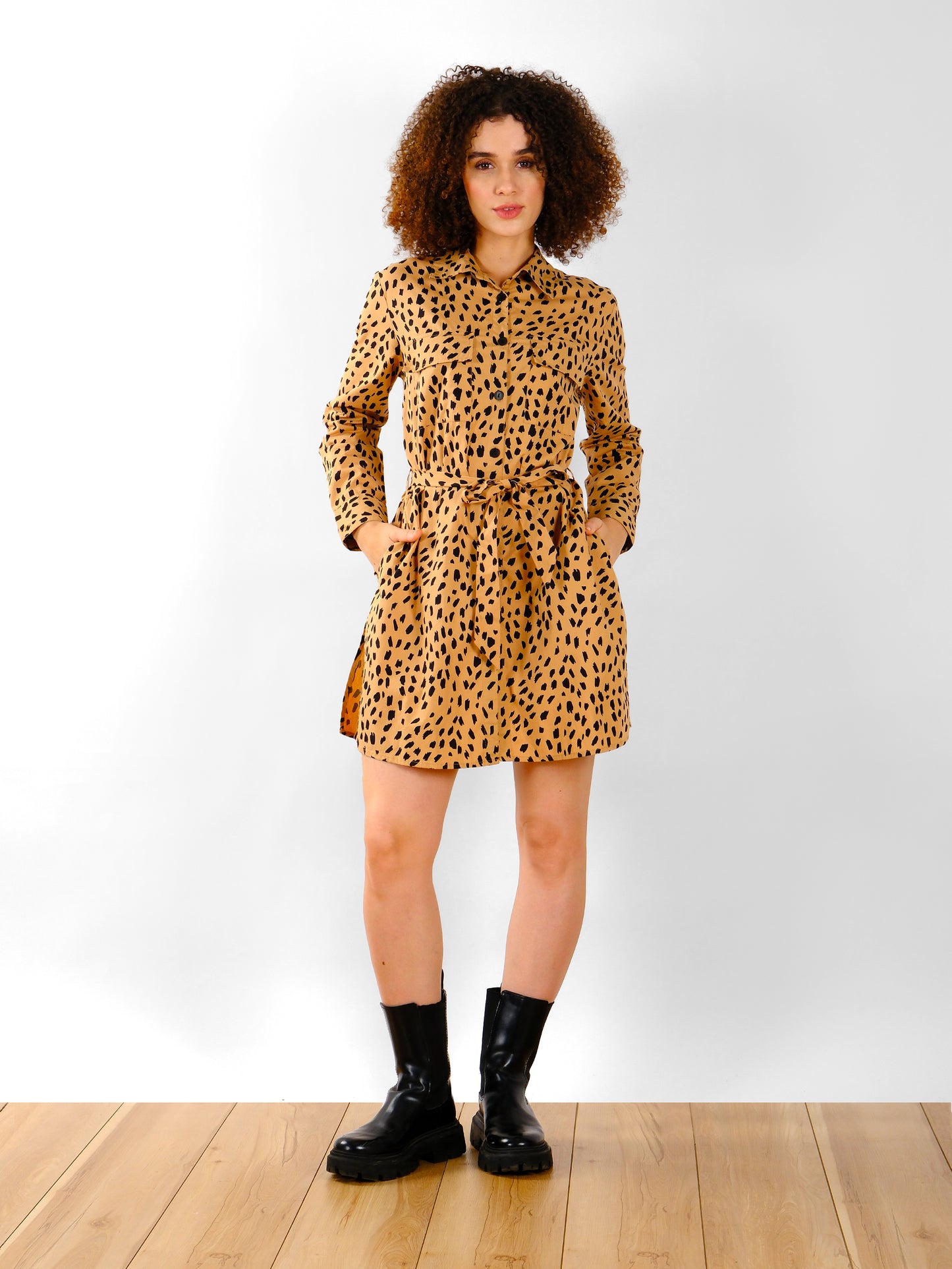 ANIMAL PRINT DRESS SHIRT