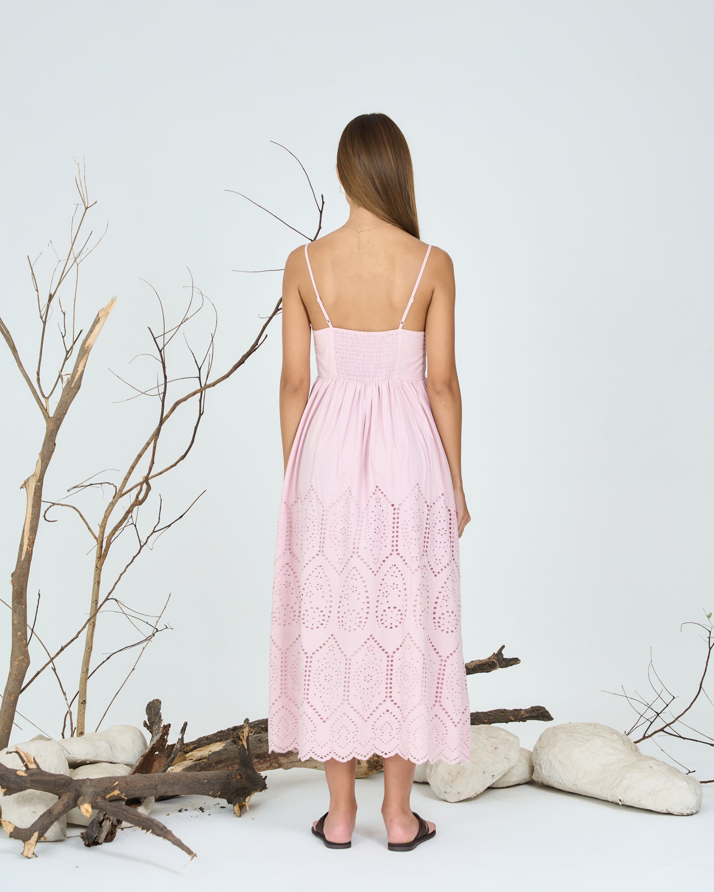 Vestido largo Schiffli rosa ruborizado